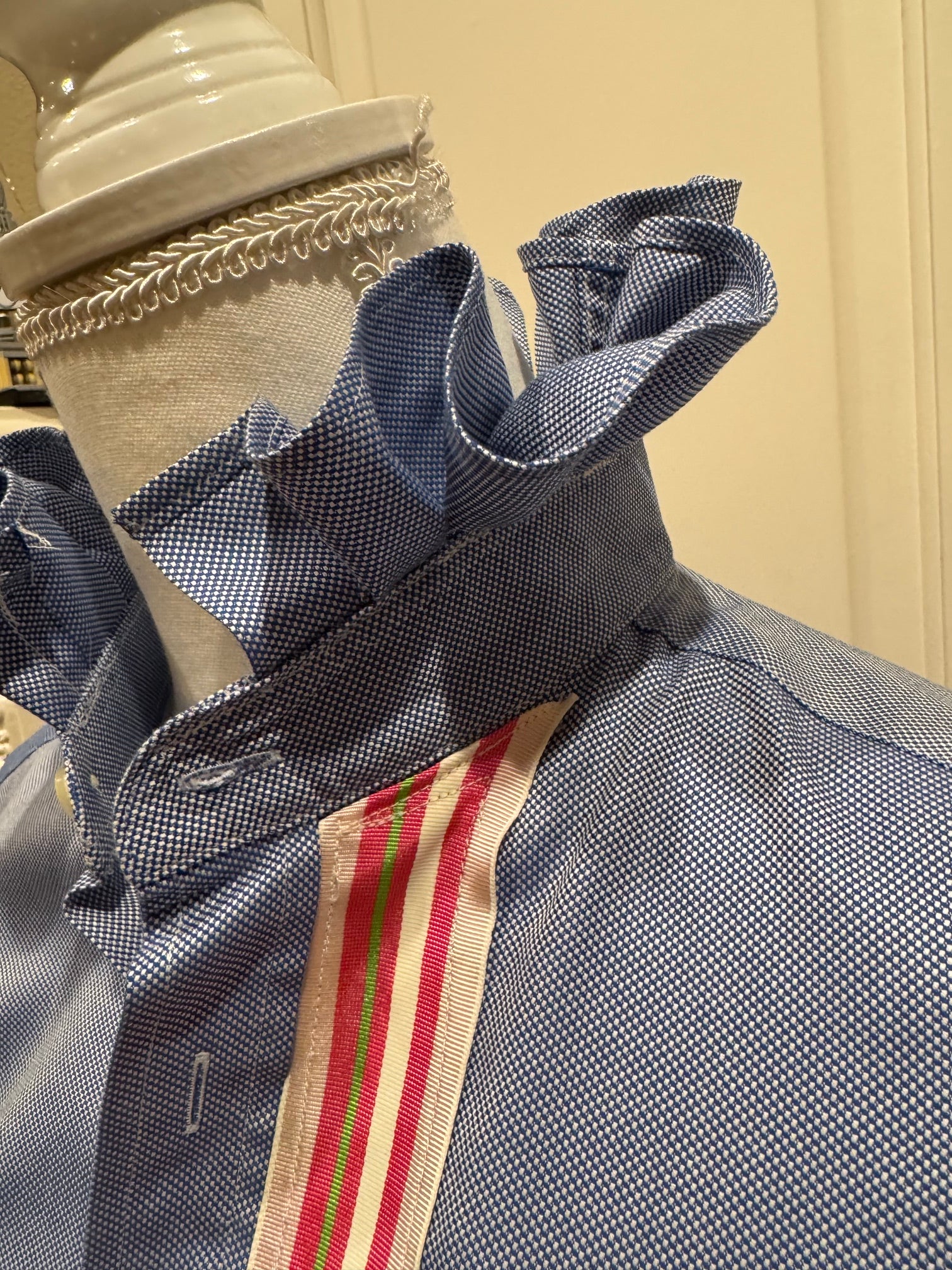 Reworked Vintage Charles Tyrwhitt Ruffle Collar- M