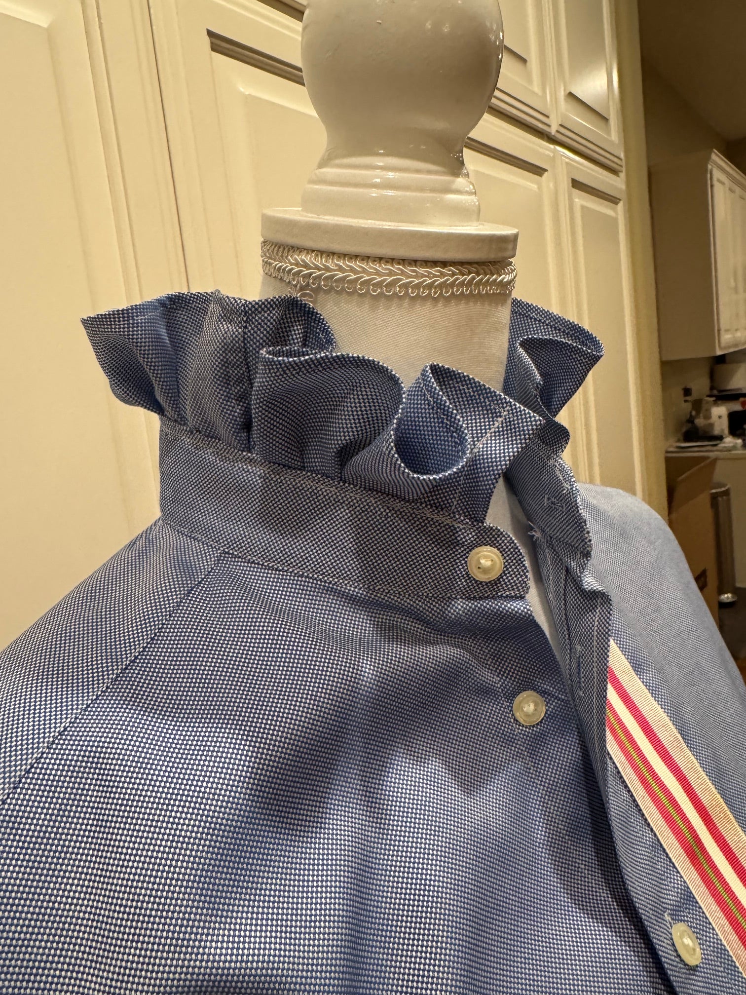 Reworked Vintage Charles Tyrwhitt Ruffle Collar- M
