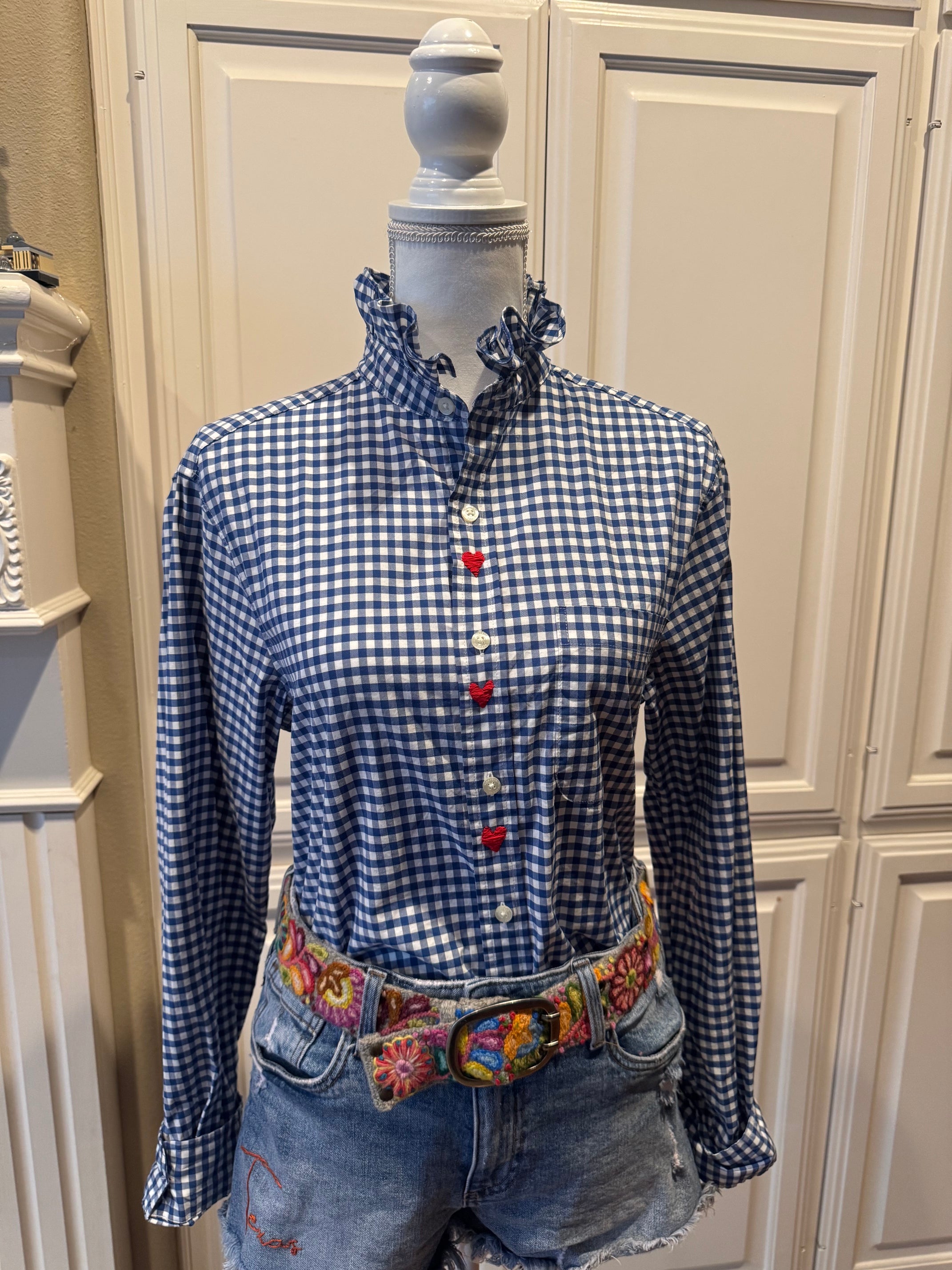 Reworked Vintage Men's Vineyard Vines Blue and White Checked Ruffle Collar Shirt- M