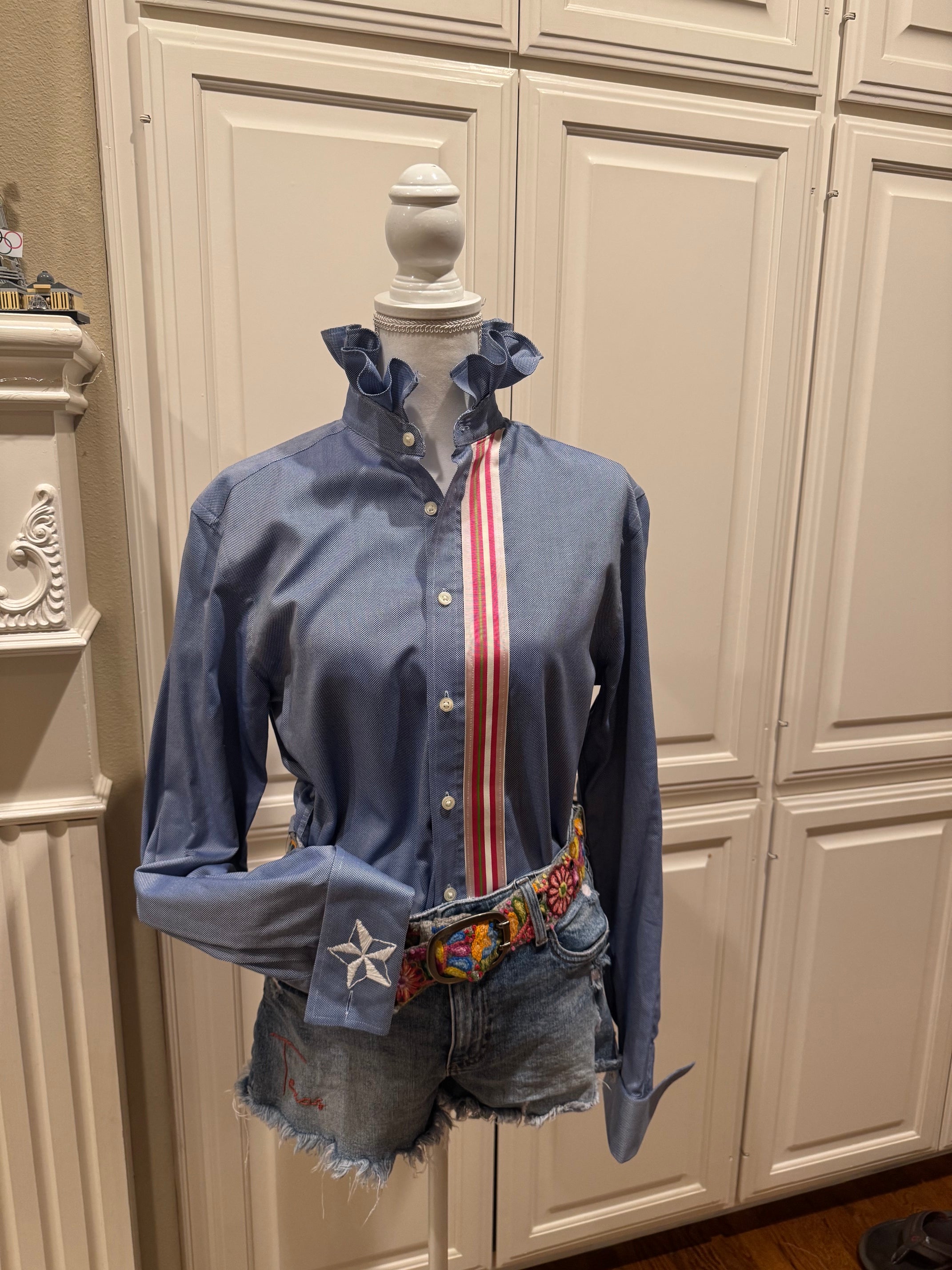 Reworked Vintage Charles Tyrwhitt Ruffle Collar- M